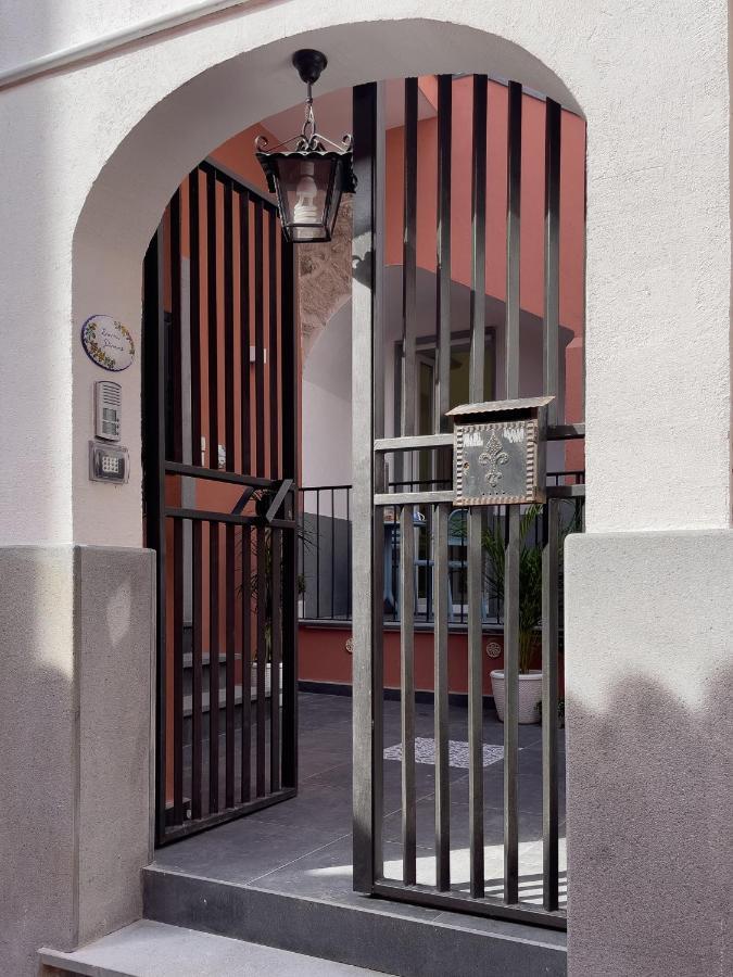 Emma Dimore Διαμέρισμα Castellammare di Stabia Εξωτερικό φωτογραφία